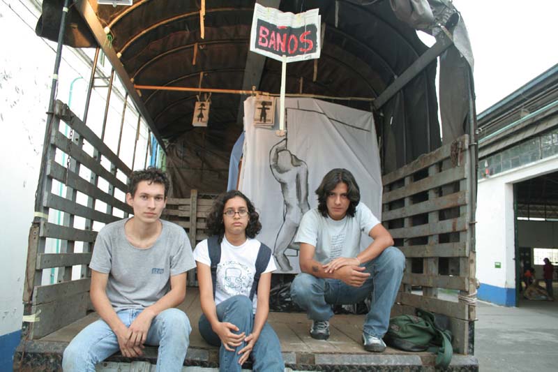 Camión de baños públicos