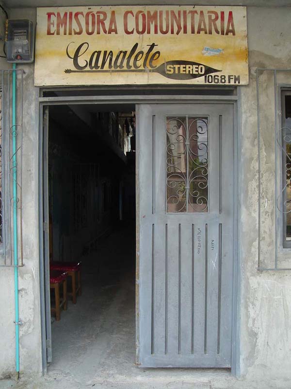 Canalete Stereo